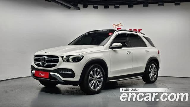 Mercedes-Benz GLE-Class 2022 — Photo 1/20