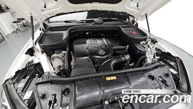 Mercedes-Benz GLE-Class 2022 — Photo 13/20