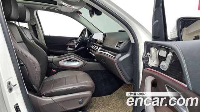 Mercedes-Benz GLE-Class 2022 — Photo 17/20