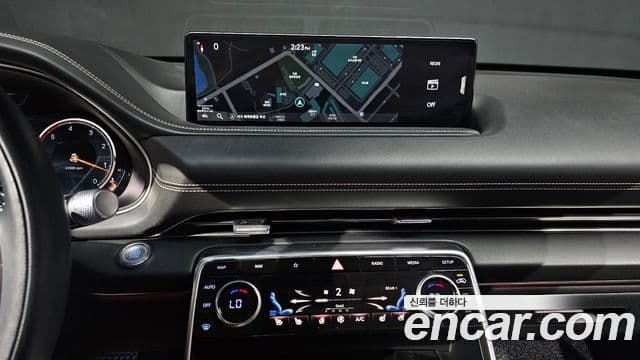 Genesis GV80 2020 — ფოტო 14/20