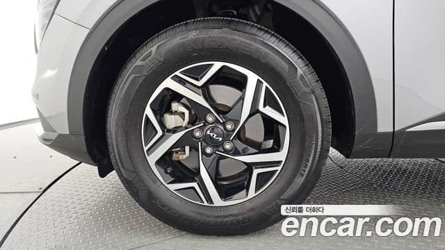 Kia Sportage 2021 — ფოტო 5/20