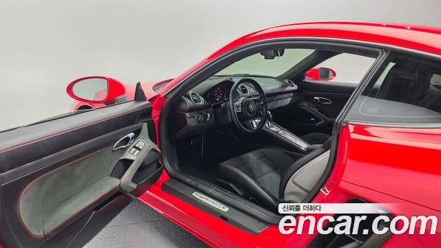 Porsche 718 Cayman 2024 — Photo 9/20