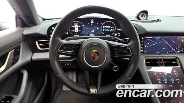 Porsche Taycan 2021 — Photo 12/20