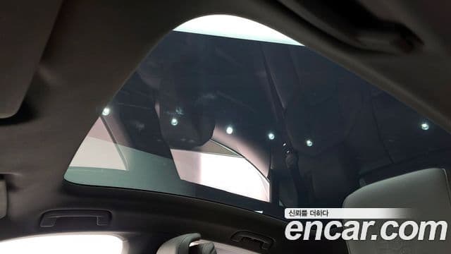 Porsche Taycan 2021 — Photo 13/20