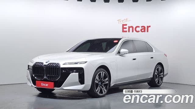 BMW 7 Series 2025 — Şəkil 1/20