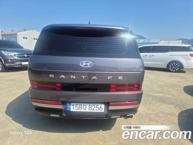 Hyundai Santa Fe 2023 — ფოტო 4/20