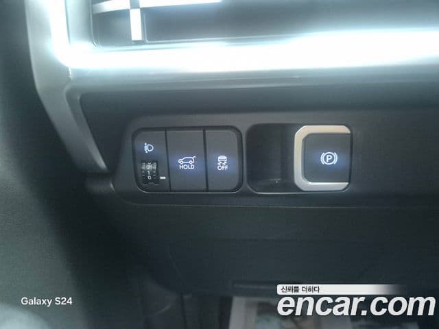 Hyundai Santa Fe 2023 — ფოტო 13/20
