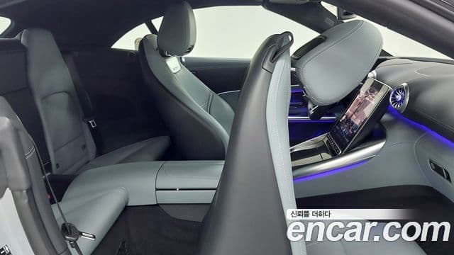Mercedes-Benz SL-Class 2025 — Photo 15/17