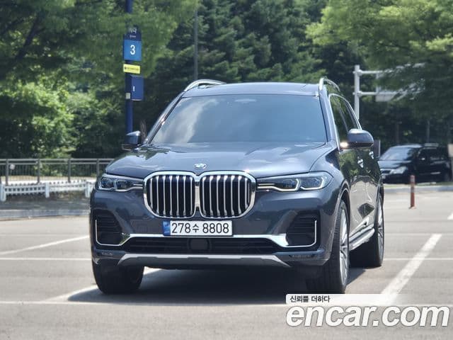 BMW X7 2021 — ფოტო 2/20