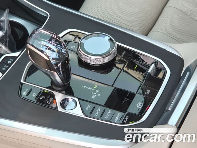 BMW X7 2021 — ფოტო 7/20