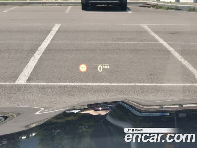 BMW X7 2021 — ფოტო 16/20