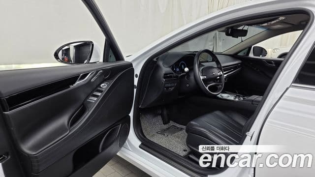 Genesis Electrified G80 2022 — Şəkil 10/20