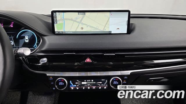 Genesis Electrified G80 2022 — Şəkil 14/20
