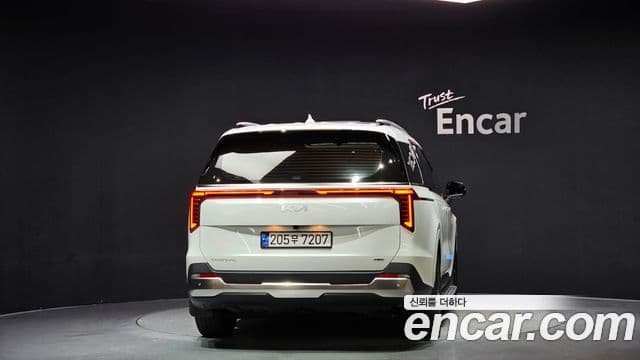 Kia Carnival 2024 — Şəkil 4/20