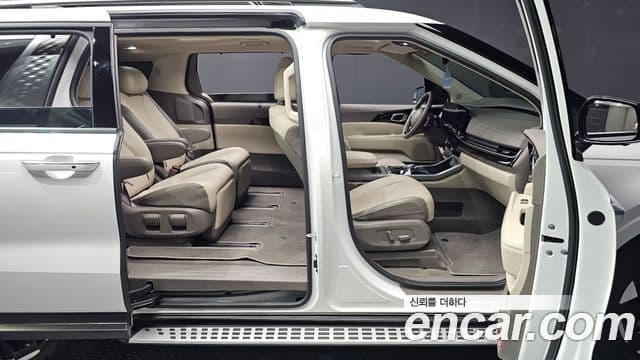 Kia Carnival 2024 — Şəkil 11/20