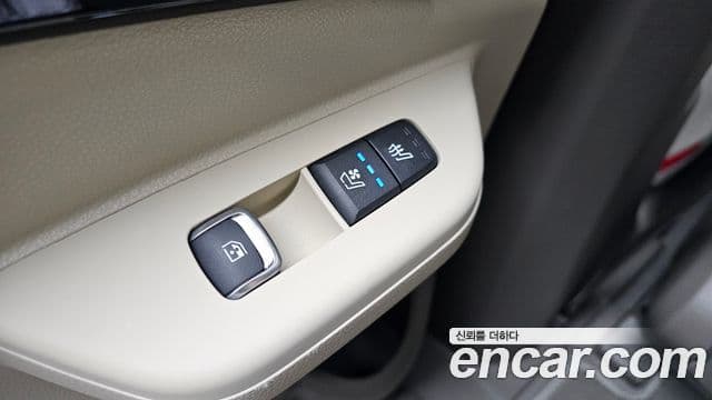 Kia Carnival 2024 — Şəkil 19/20