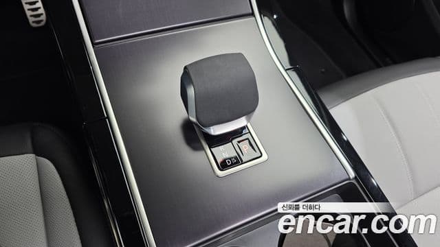 Land Rover Range Rover Evoque 2026 — ფოტო 13/20