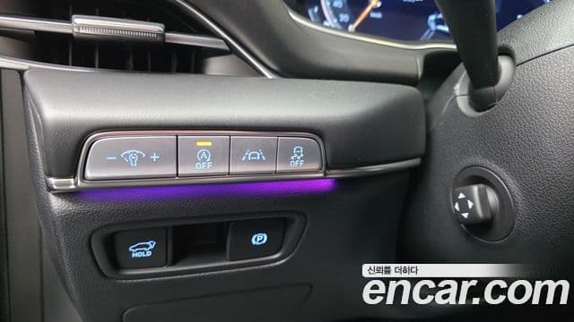 Genesis GV80 2020 — ფოტო 19/20