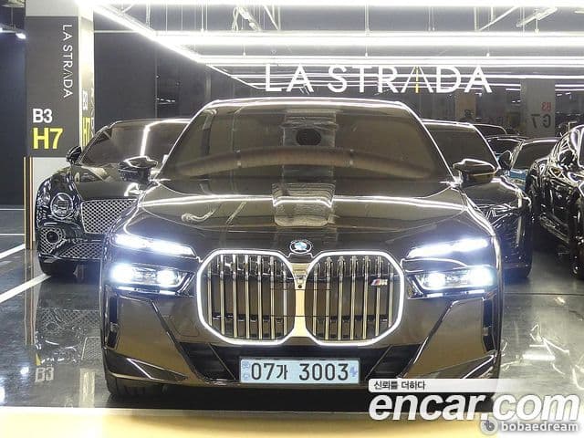 BMW i7 2024 — ფოტო 1/20