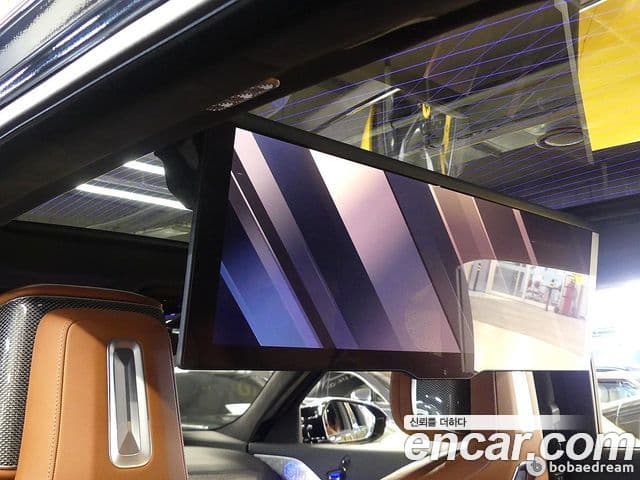 BMW i7 2024 — ფოტო 5/20