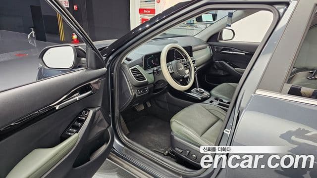 Kia Seltos 2023 — Şəkil 10/20