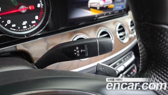 Mercedes-Benz E-Class 2018 — Фото 9/20