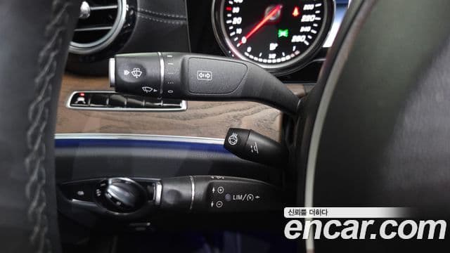 Mercedes-Benz E-Class 2018 — Фото 19/20