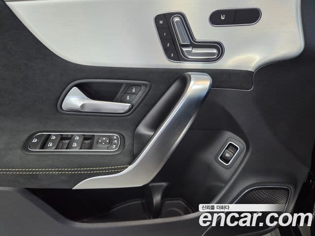 Mercedes-Benz CLA-Class 2025 — ფოტო 14/20