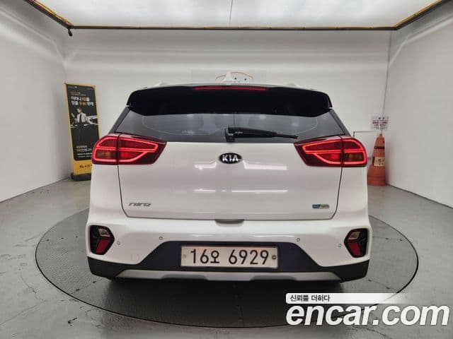 Kia Niro 2019 — Şəkil 4/20