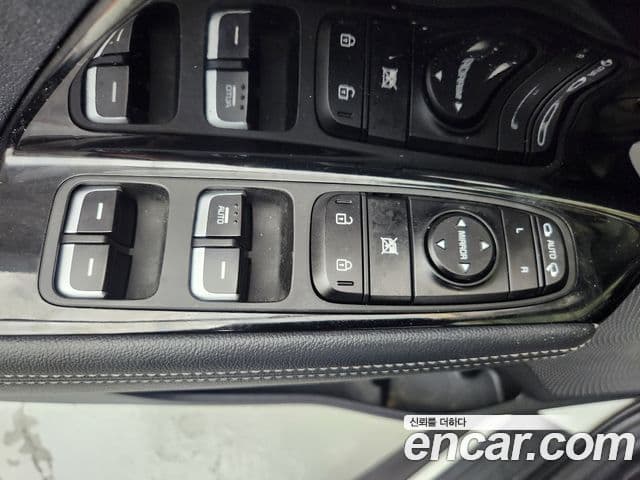 Kia Niro 2019 — Şəkil 16/20