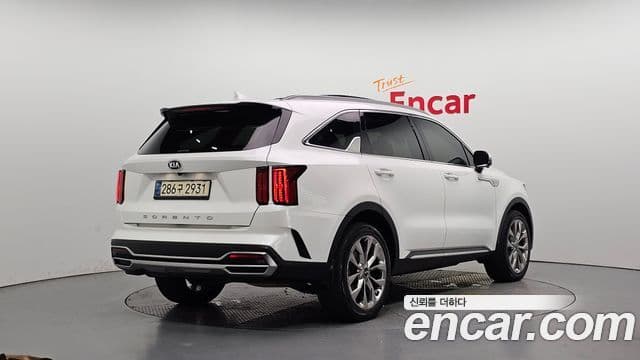 Kia Sorento 2021 — Фото 2/20