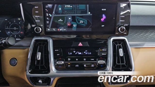 Kia Sorento 2021 — Фото 14/20