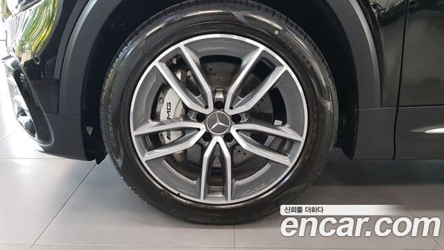Mercedes-Benz GLB-Class 2025 — Şəkil 4/17