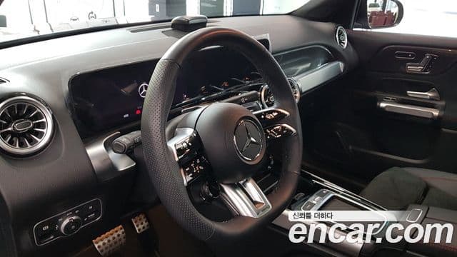 Mercedes-Benz GLB-Class 2025 — Şəkil 13/17