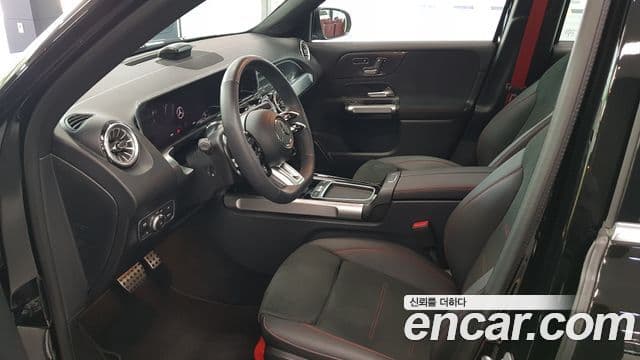 Mercedes-Benz GLB-Class 2025 — Şəkil 14/17