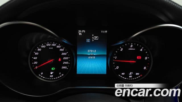 Mercedes-Benz C-Class 2019 — Şəkil 8/20