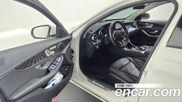 Mercedes-Benz C-Class 2019 — Şəkil 10/20
