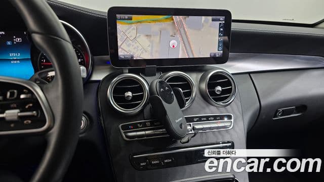 Mercedes-Benz C-Class 2019 — Şəkil 12/20