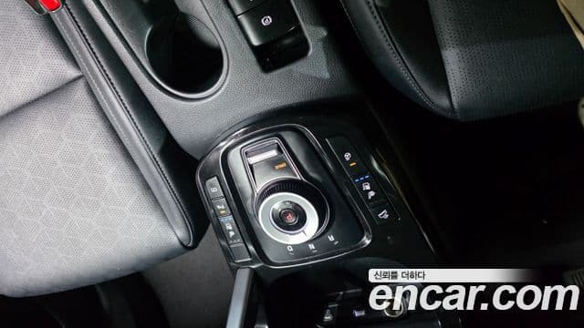 Kia Seltos 2022 — Şəkil 7/20