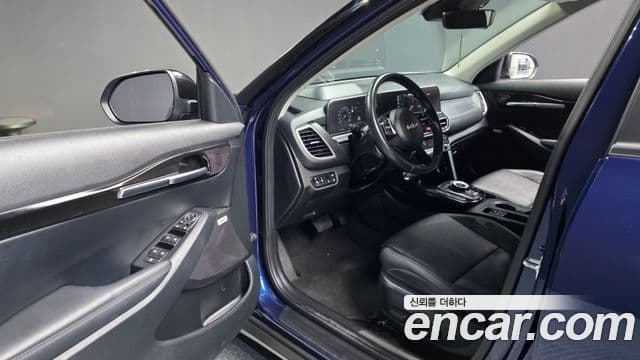 Kia Seltos 2022 — Şəkil 8/20