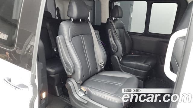 Hyundai Staria 2025 — Фото 12/20