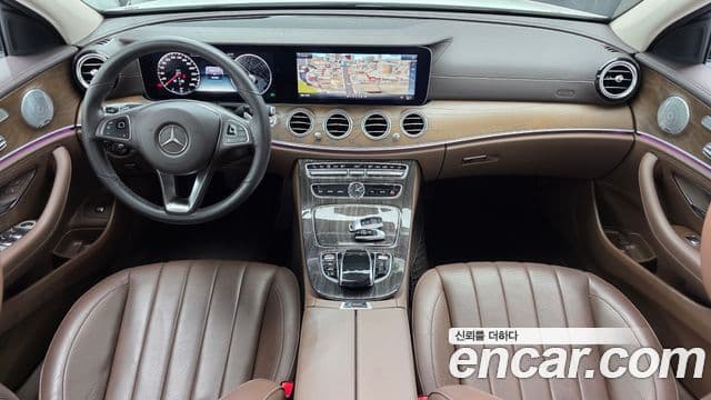Mercedes-Benz E-Class 2018 — Фото 7/20