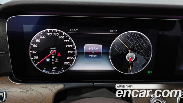 Mercedes-Benz E-Class 2018 — Фото 8/20