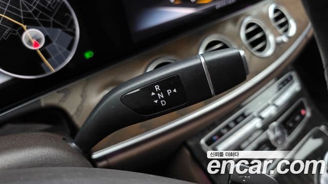 Mercedes-Benz E-Class 2018 — Фото 9/20