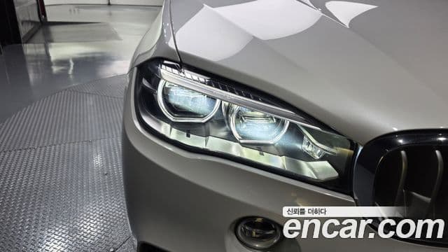 BMW X5 2018 — Şəkil 36/38