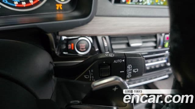 BMW X5 2018 — Şəkil 29/38