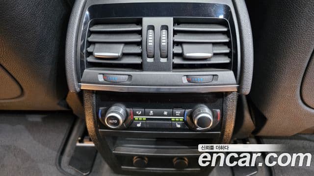 BMW X5 2018 — Şəkil 16/38