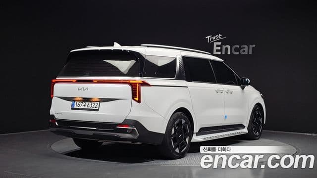 Kia Carnival 2024 — Şəkil 2/20