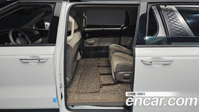 Kia Carnival 2024 — Şəkil 11/20
