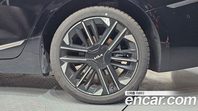 Kia K8 2025 — Photo 5/36